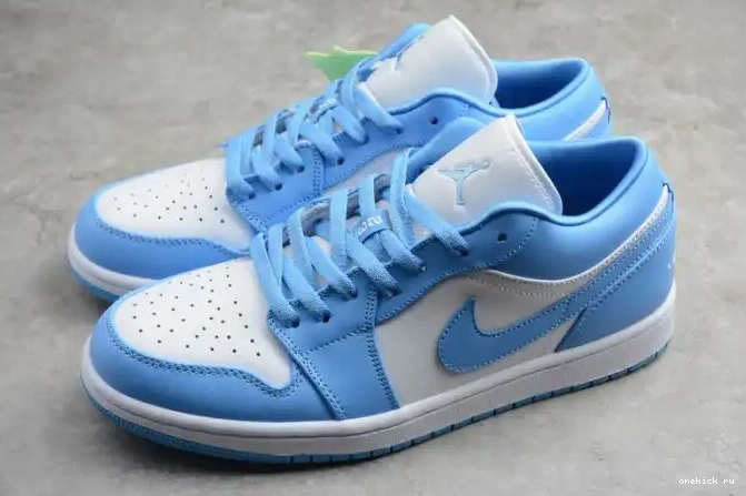 Rep Onekick 1 AO9944-441 (W) Low Air UNC Jordan 0430